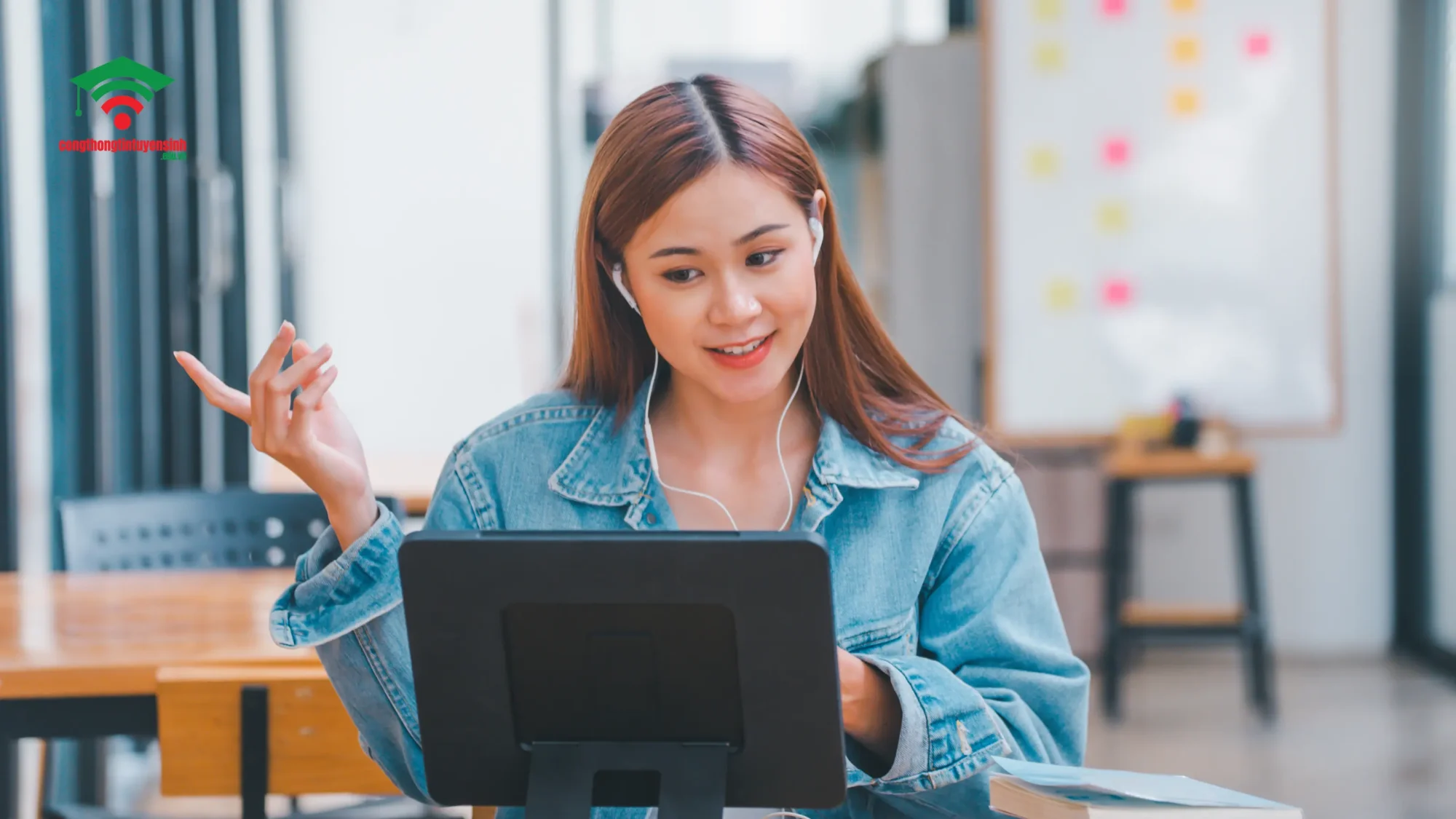 Đại học từ xa ngôn ngữ anh là gì?
