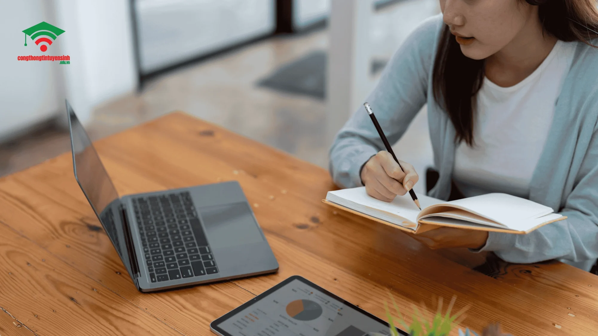 Câu hỏi thường gặp về cách nộp hồ sơ đại học online