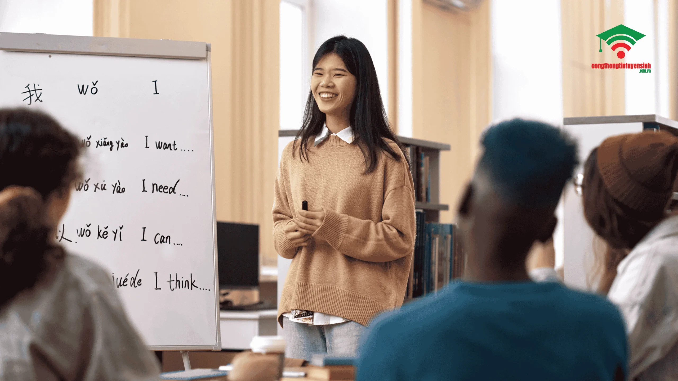 Liên thông trái ngành Cánh cửa đổi nghề cho người đi làm mà không phải học lại từ đầu