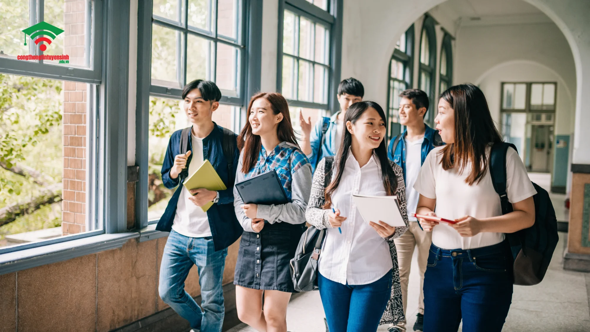 Thắc mắc liên quan đến điểm chuẩn ngành Luật