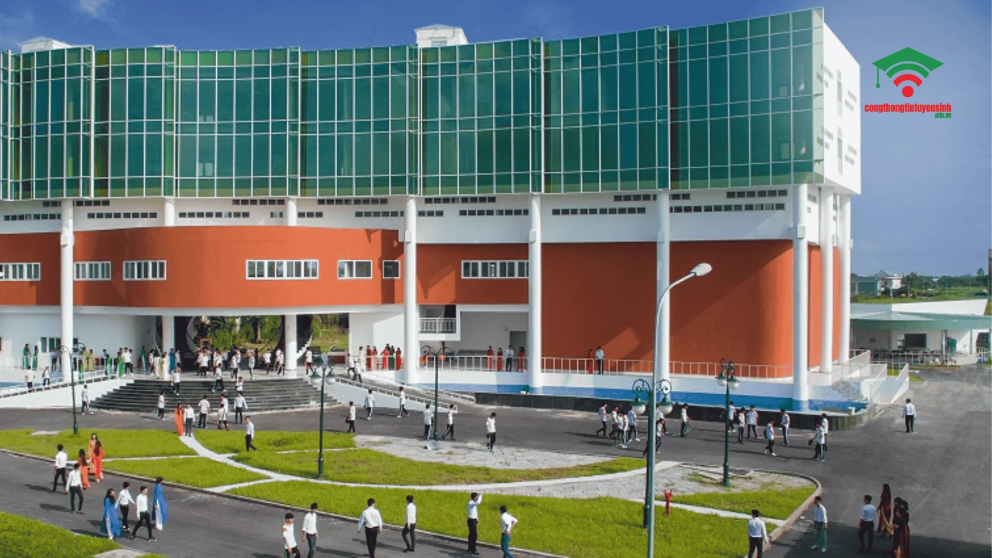 Top 10 các trường đại học có hệ vừa học vừa làm Đại học Cửu Long