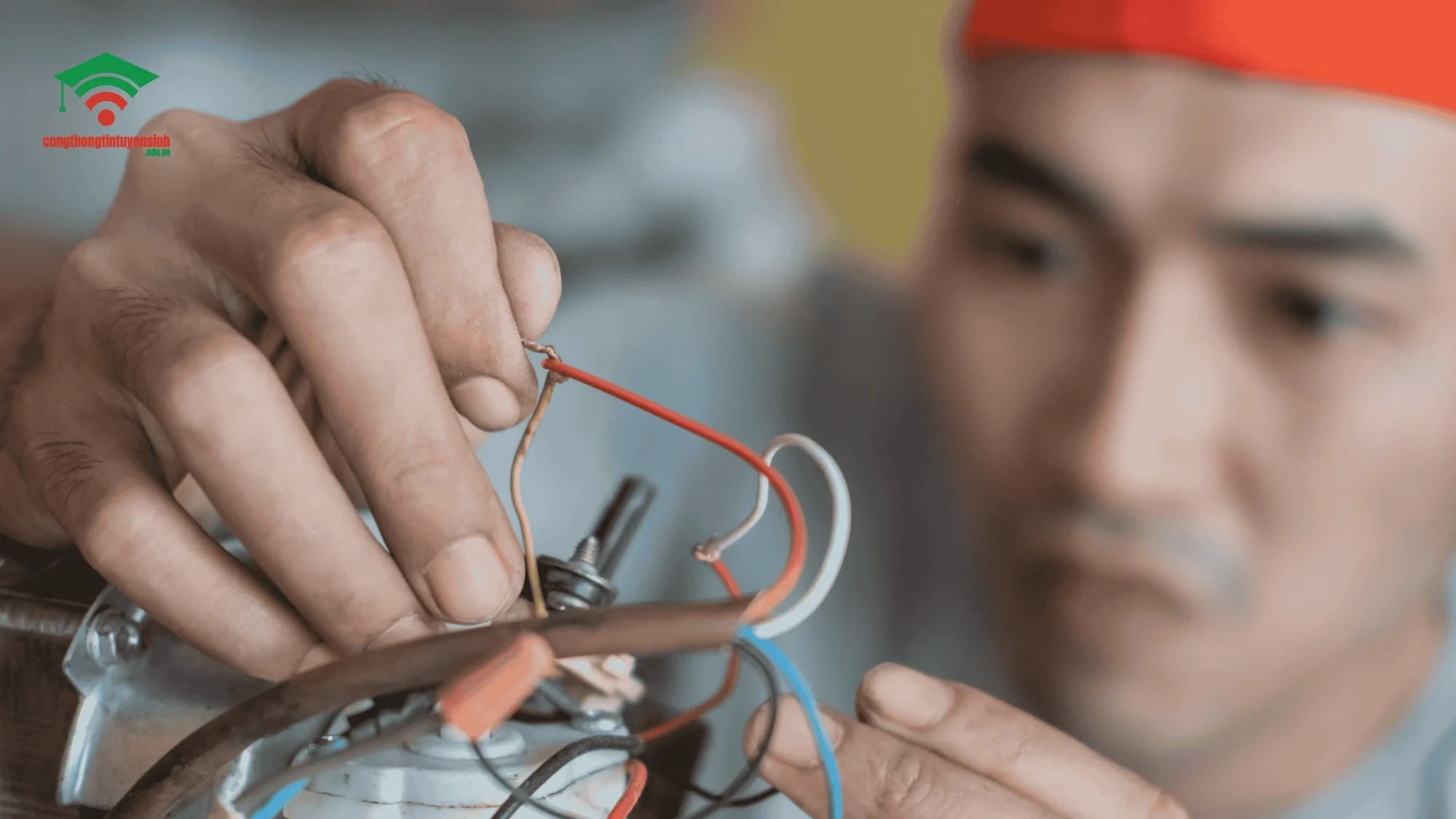 Yêu cầu kiến thức và kỹ năng của một kỹ thuật viên điện tử