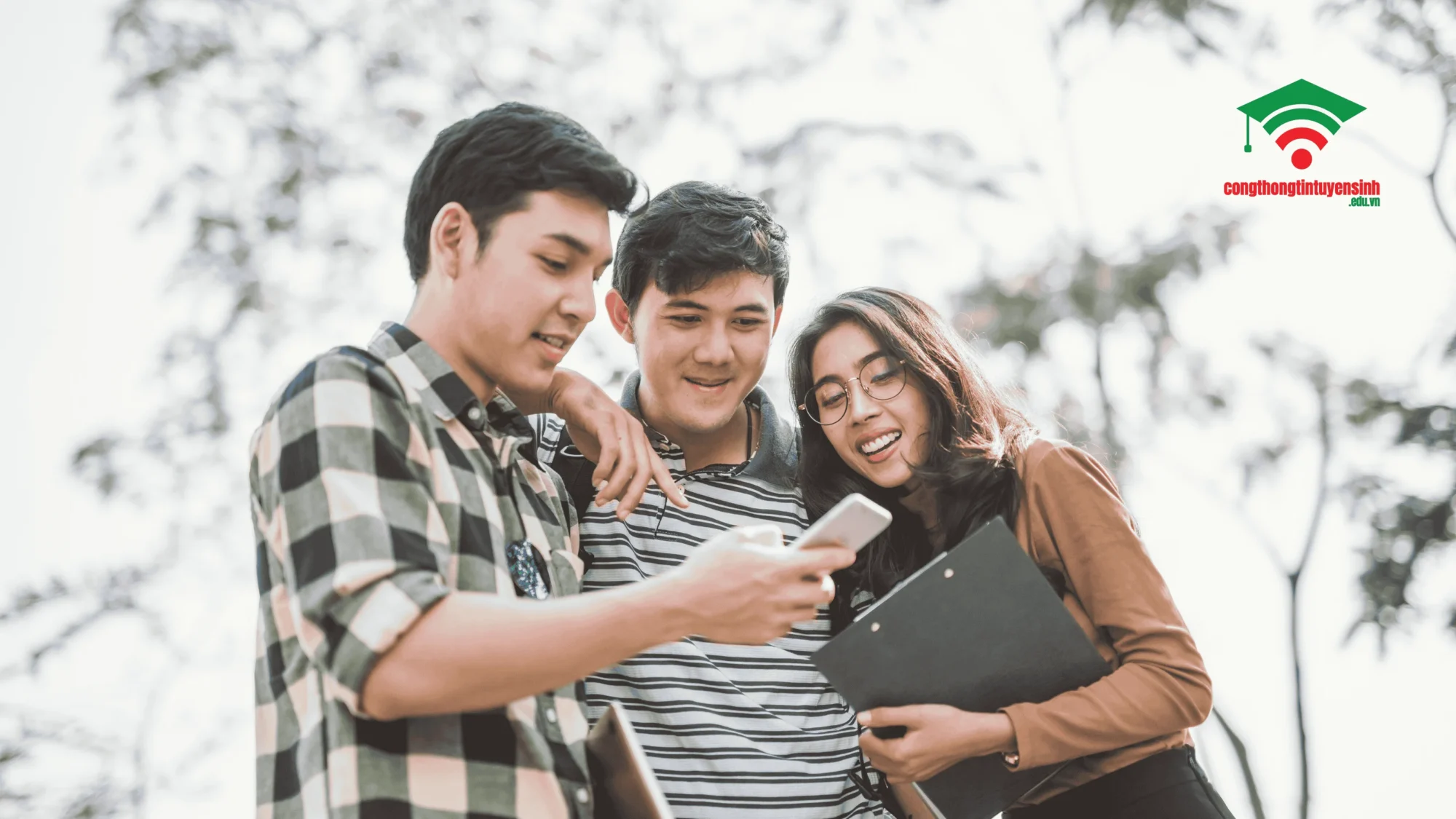 Kinh nghiệm ôn thi các môn xét tuyển ngành Ngôn Ngữ Anh