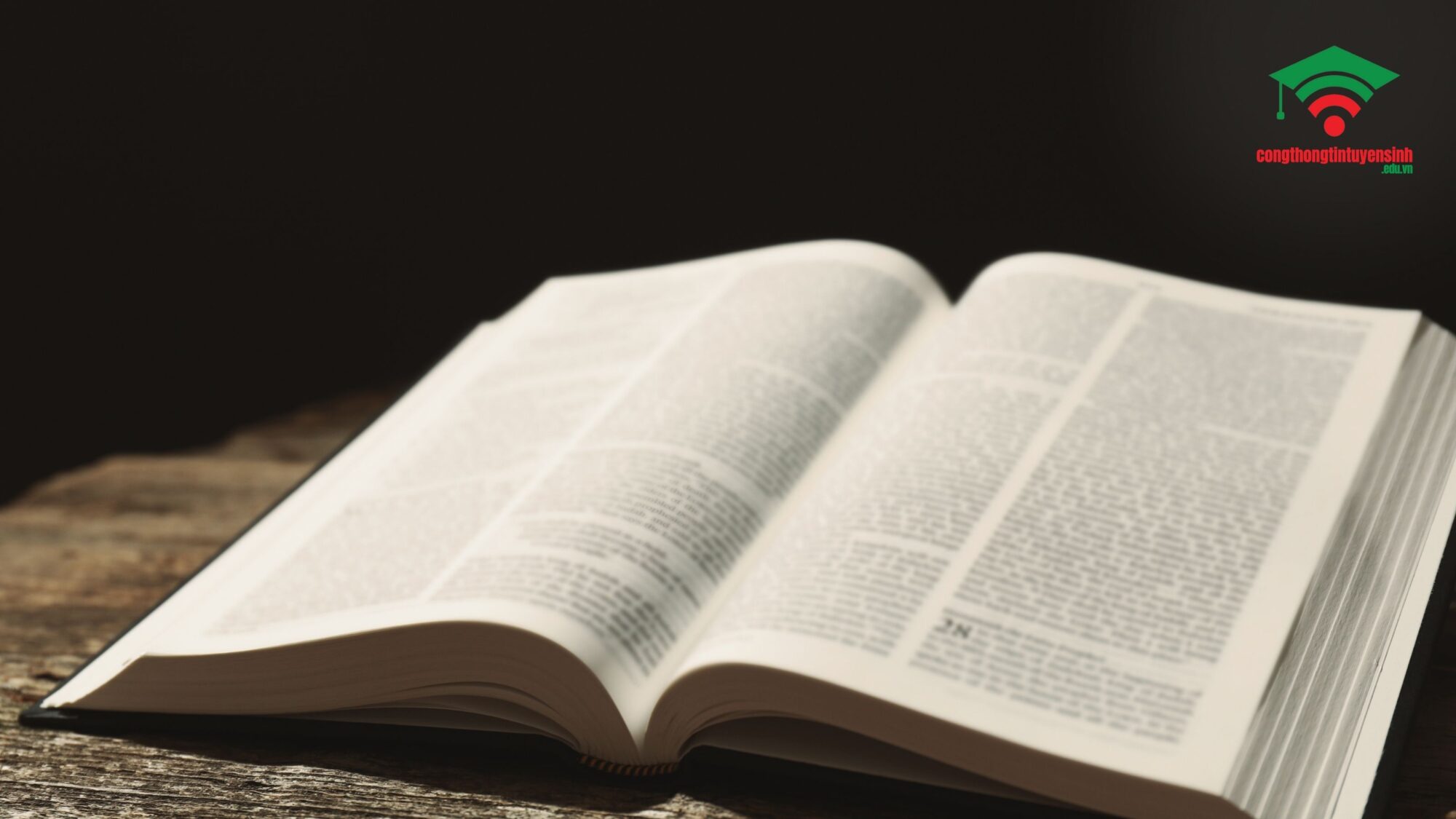 FAQs: Câu hỏi thường gặp về xét tuyển văn bằng 2 ngôn ngữ Anh