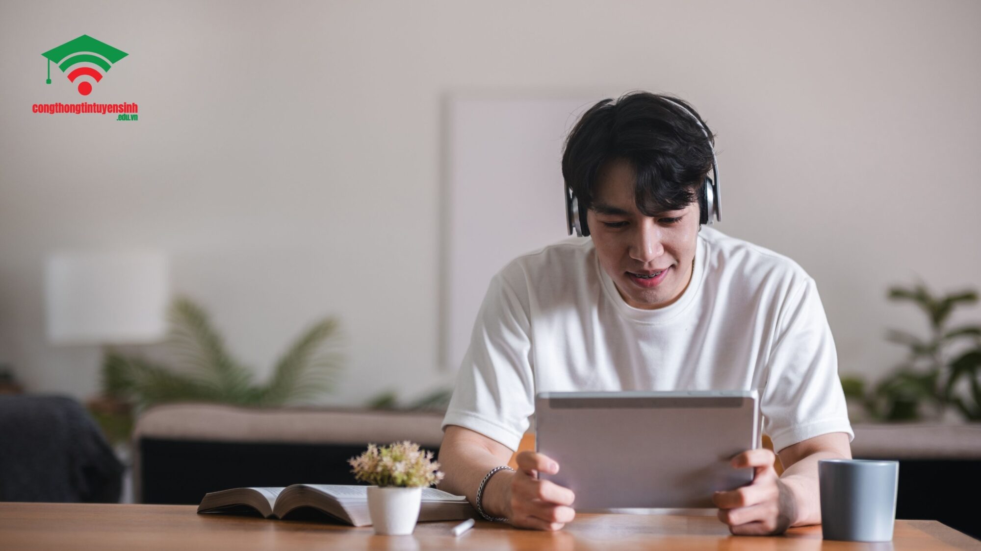 Văn bằng 2 ngôn ngữ Anh từ xa: Toàn tập thông tin từ A-Z